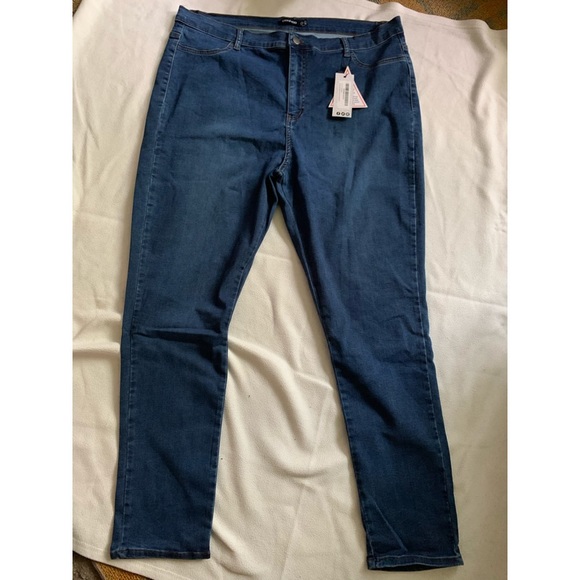 Boohoo Dark Wash Skinny Jeans (size 20) - Picture 1 of 3